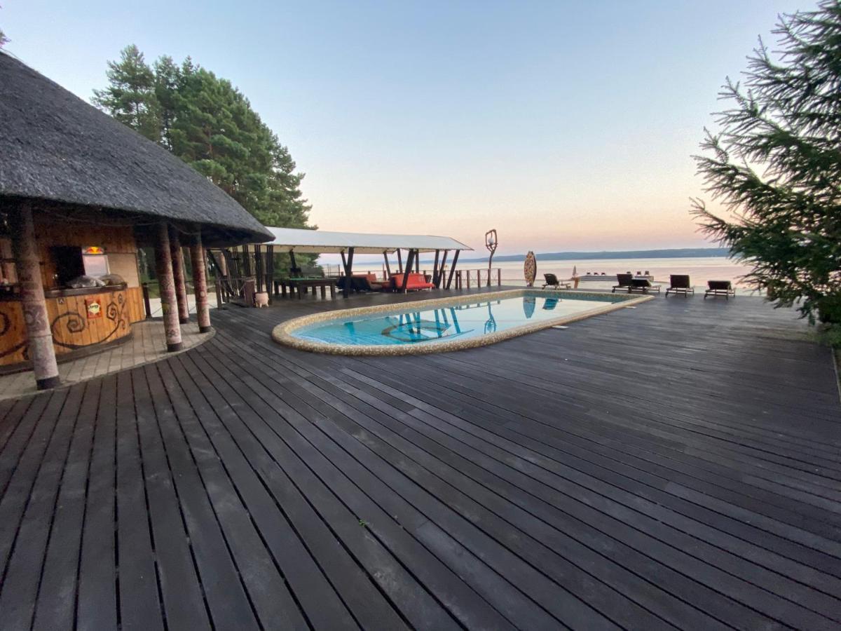 Secret Club Resort *